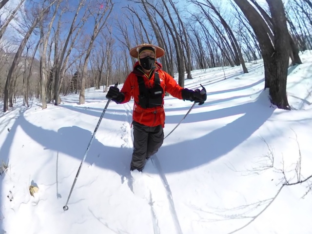 気温が上がると雪が緩んで滑りやすくなりました