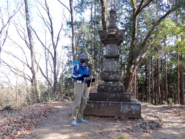 石塔の位置をチェック