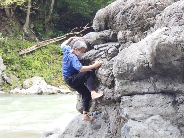 デラシネ６級を登る