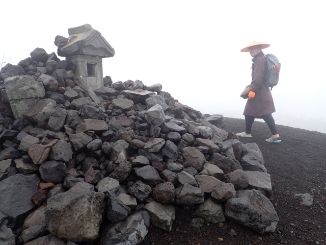 小富士。当然ながら誰もいません