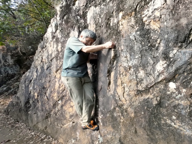 ここまでくれば一息つける。けど、ムーブを忘れて落ちた