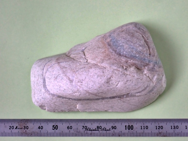 「流紋岩」に納得