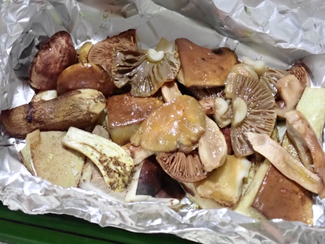 まとめてホイル焼きにした